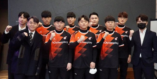 足球爱好者 足球爱好者